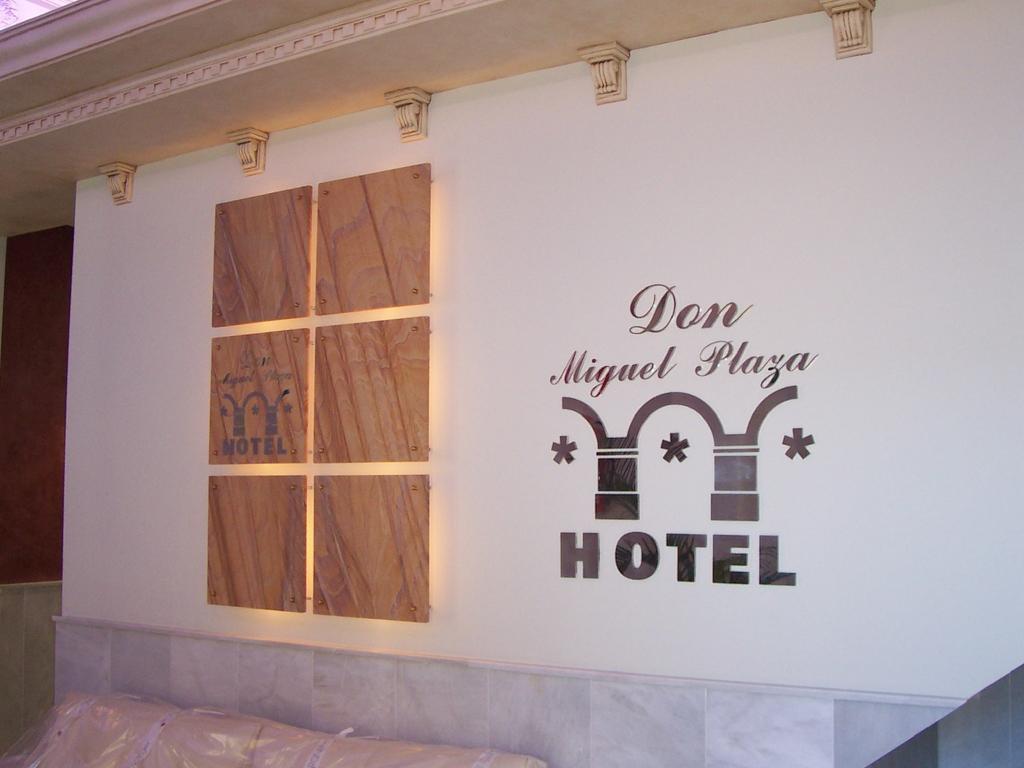 Hotel Don Miguel Plaza Berja Zewnętrze zdjęcie